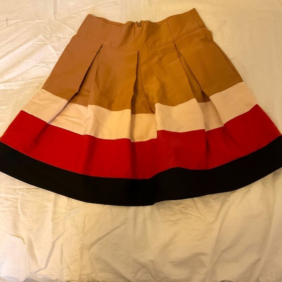 Zara Basic Womens Pleated Skirt Size medium - Picture 3 of 10